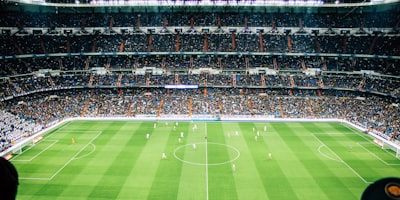 阿根廷队中场核心恩佐·费尔南德斯调度比赛